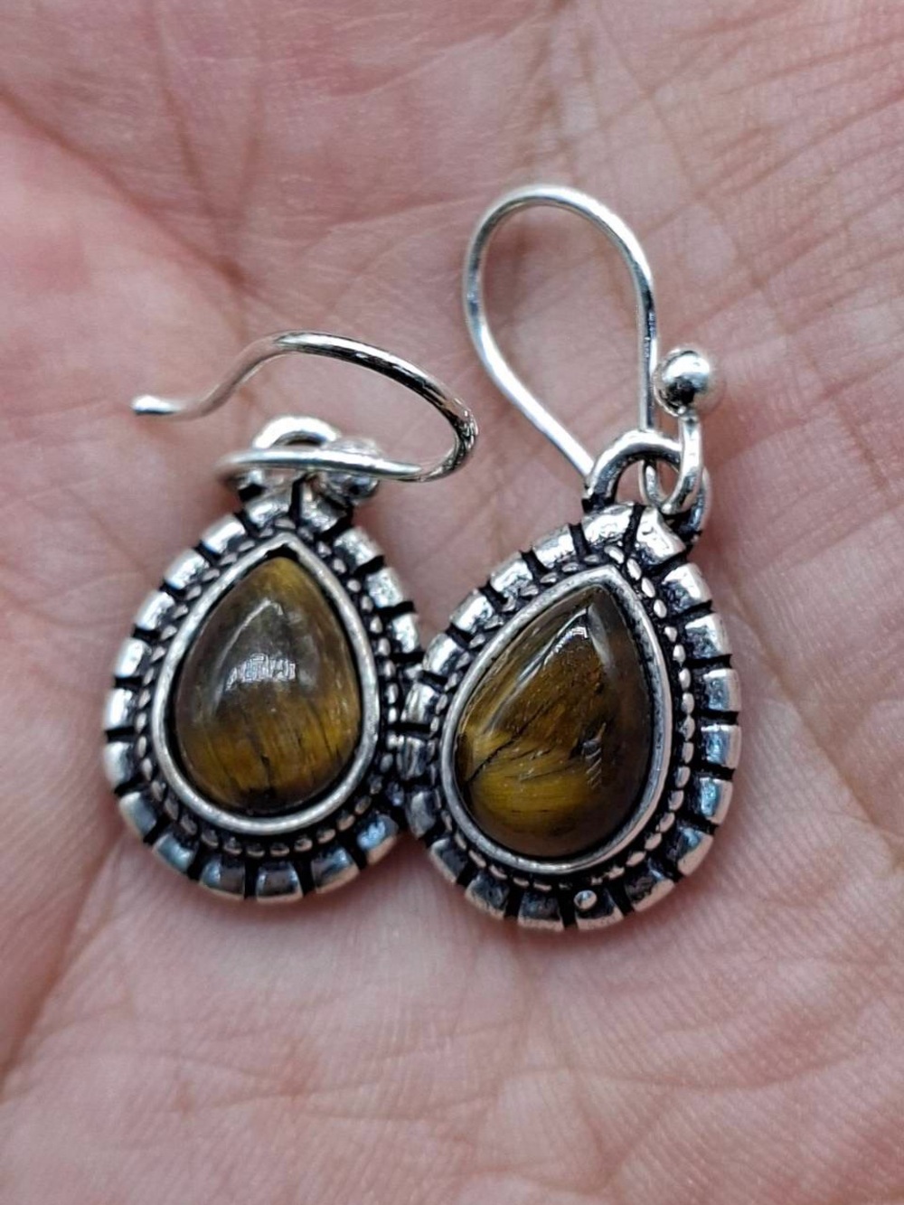 Dainty Small Tiger Eyes Stone Sliver Tone  Earrings w/ Double Rope Style Accents